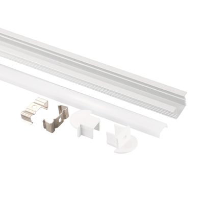 Enfoncé dans le plâtre léger de cuisine de mur dans le profil en aluminium mené décoratif