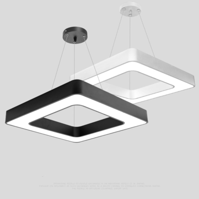 Les lumières linéaires de la suspension LED, le pied LED de la place 4 ont suspendu le montage linéaire